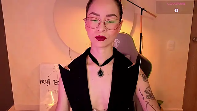 rosse 98  online show from May 1, 2:09 pm