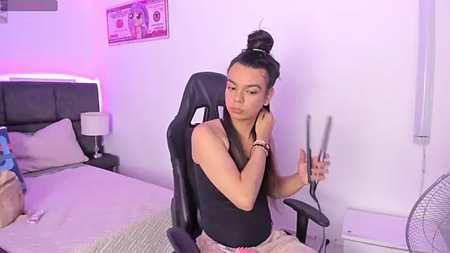 Megan Miles02 online show from November 25, 9:59 pm