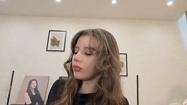 dolly ll online show from July 14, 1:27 pm