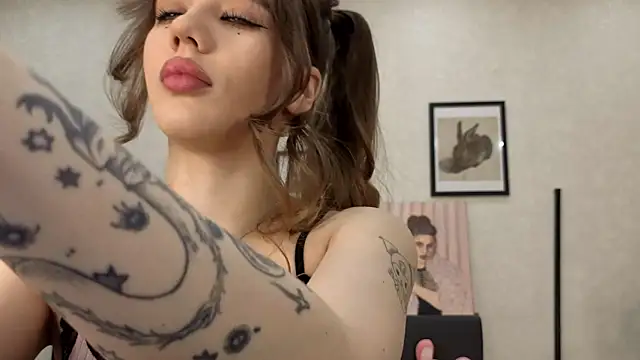 dolly ll online show from June 11, 1:30 pm