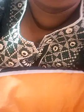 Snapshot of Ravina_patil1 chatting on October 8, 5:28 pm Ravina patil1 online show from October 8, 5:28 pm