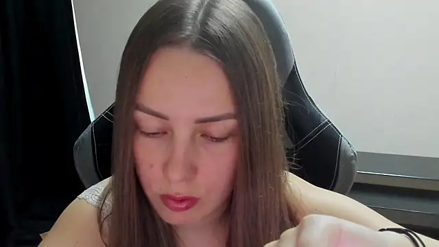 Mia shy1 online show from July 3, 5:24 am