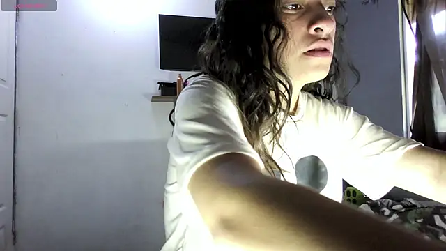 stephybrowm7 online show from May 5, 1:14 pm