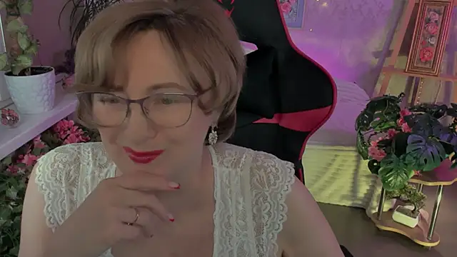 sugar vivien online show from June 4, 5:17 pm