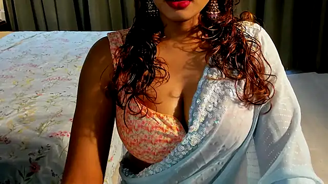 Bad Girl Kayra69 online show from June 24, 2:32 am