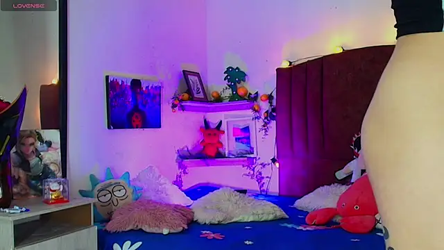 alisson zafiro  online show from November 13, 3:27 am