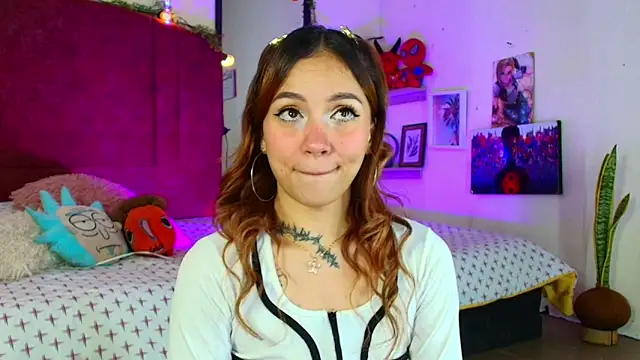 alisson zafiro  online show from February 7, 3:21 am