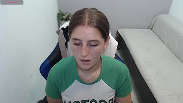 valerie diaz1 online show from October 31, 5:39 pm