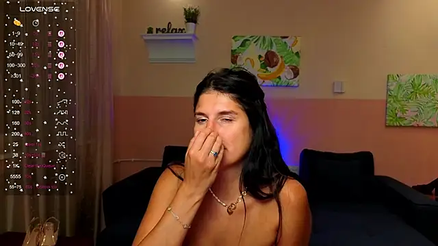 Alianna Solo Kisses online show from August 2, 12:08 pm