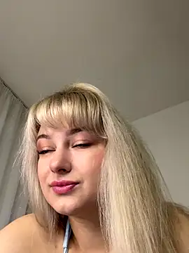 Blonde20 online show from October 10, 8:19 am