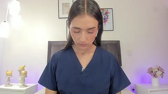 helen mooree online show from June 11, 12:46 pm