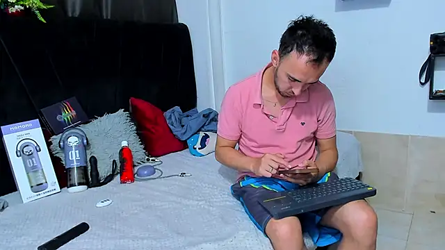 big-dicktop23 online show from July 15, 3:44 am