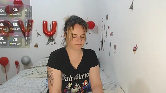 hotmilf4uxxx online show from July 10, 10:27 am