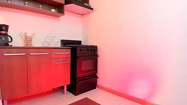 Lizzie Williams  online show from October 28, 3:23 am