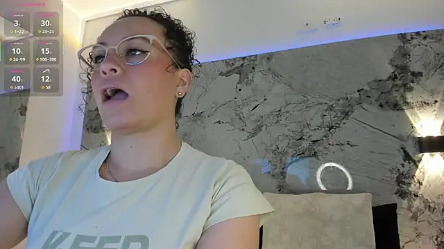 LIZ HOLMES online show from December 22, 10:51 am