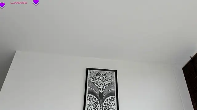 VeronicaTonu online show from May 5, 1:47 pm
