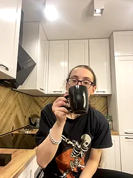 MartiniiSelenna online show from November 9, 8:32 am