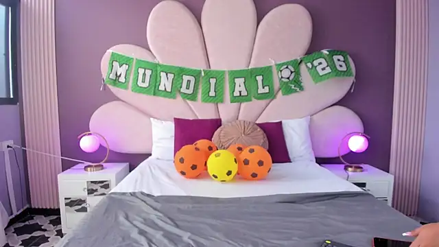 MarianaGarciaa   online show from June 23, 7:23 pm