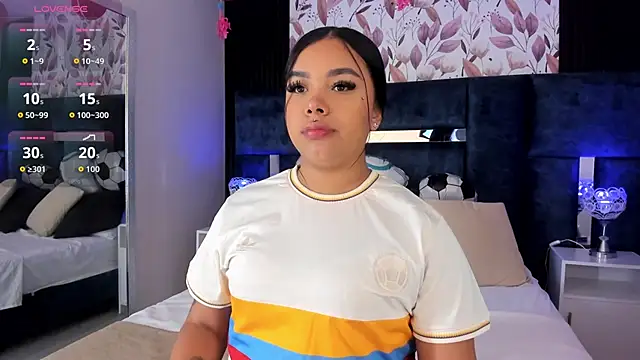 MarianaGarciaa   online show from June 27, 6:25 pm