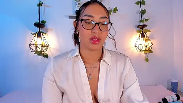 melanieecox online show from August 1, 2:24 am