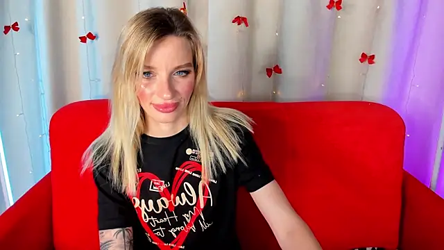 AlinaLovelyX online show from June 22, 2:05 am