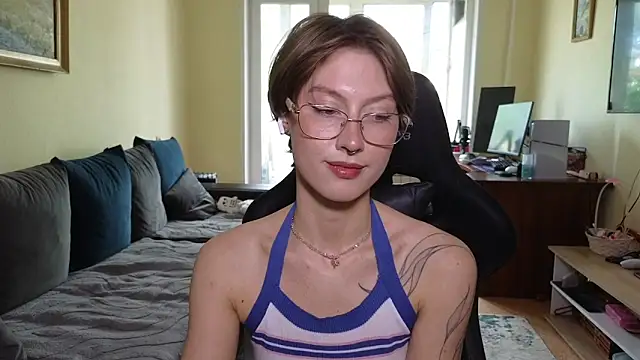 MalvinaBlum online show from May 30, 6:22 am