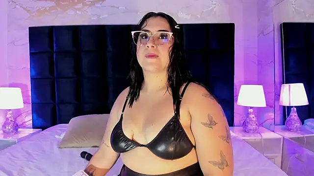 sabrinamilani online show from September 30, 3:56 am