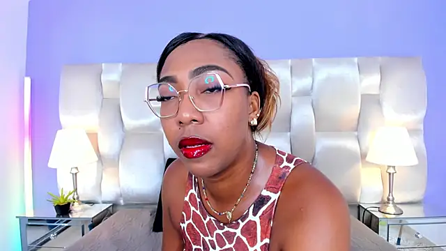 dirtyvictoria online show from October 28, 12:44 pm