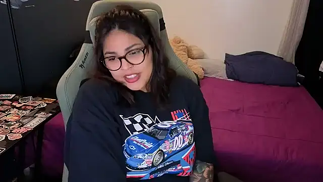 miacanela xo online show from June 7, 12:39 am