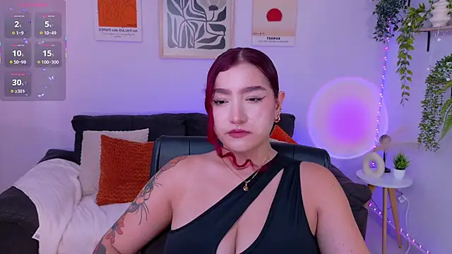 ViolettCastel online show from June 12, 7:55 pm