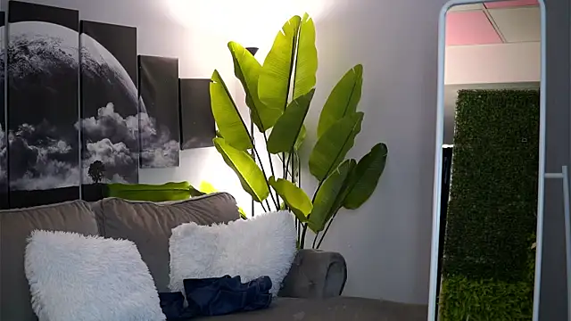 RaquelleVon online show from September 20, 7:28 am