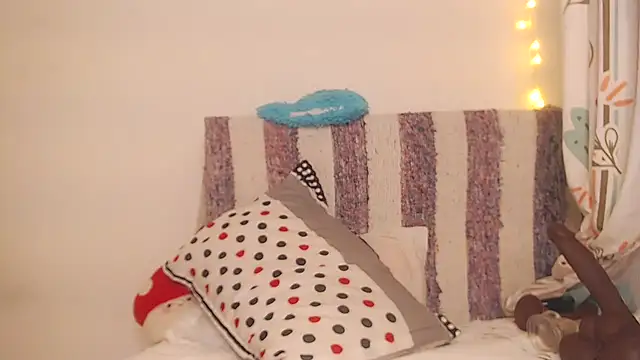 Ahlya online show from December 15, 1:22 am