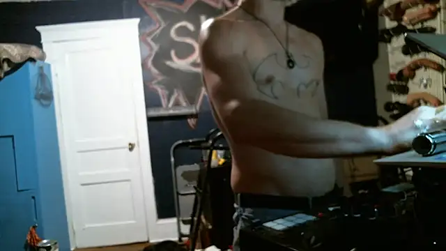 Snapshot of trash4cash chatting on September 20, 5:06 am trash4cash online show from September 20, 5:06 am