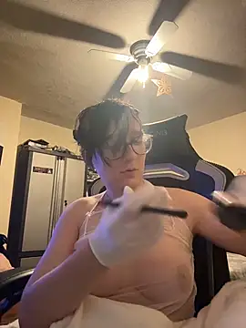 YandereDemon online show from November 2, 10:46 pm