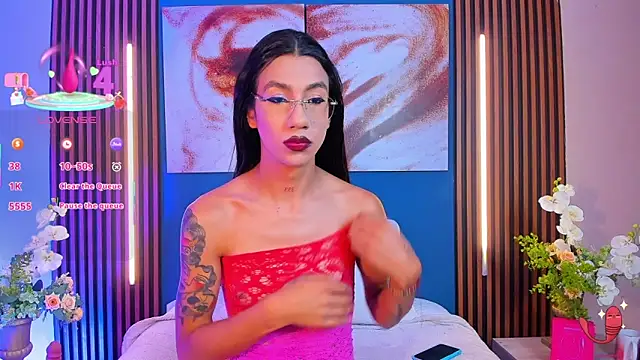 sofiaa grey  online show from September 25, 1:10 pm