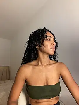 nicoleebony1 online show from June 20, 9:18 pm