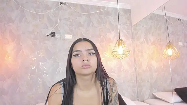 leigh-angels online show from July 26, 7:10 pm