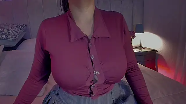 EvaaStevens online show from July 7, 8:22 pm