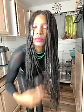 Shantel-Olivia online show from November 25, 8:38 am