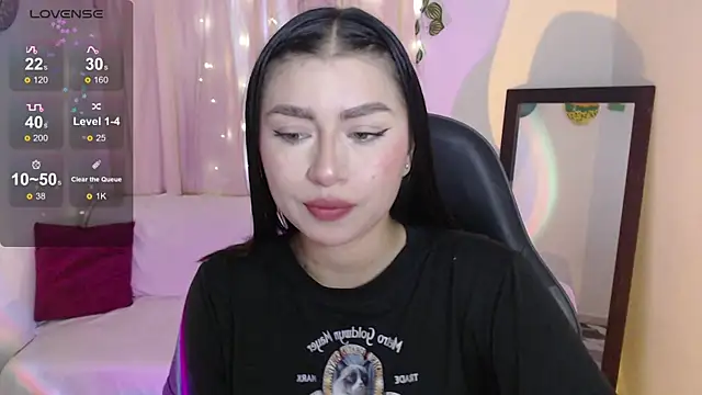 mily thomson b  online show from June 12, 10:51 pm