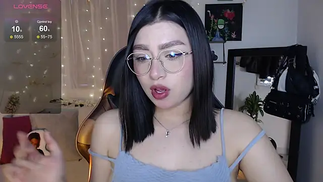 mily thomson b  online show from September 17, 10:19 pm