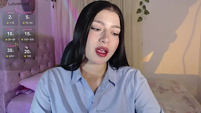 mily thomson b  online show from July 18, 12:03 am