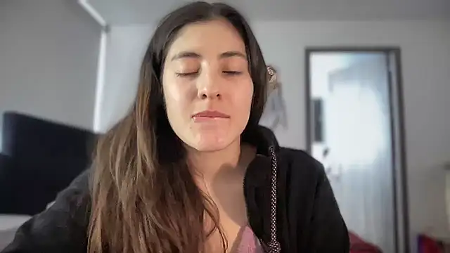 Pric3sgabi online show from October 29, 7:49 pm