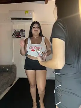 royalgirls x online show from November 18, 1:06 am