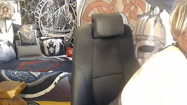 TittenMichelle online show from December 16, 9:04 am