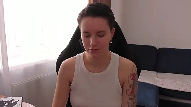 JessieFlower online show from January 17, 8:33 am