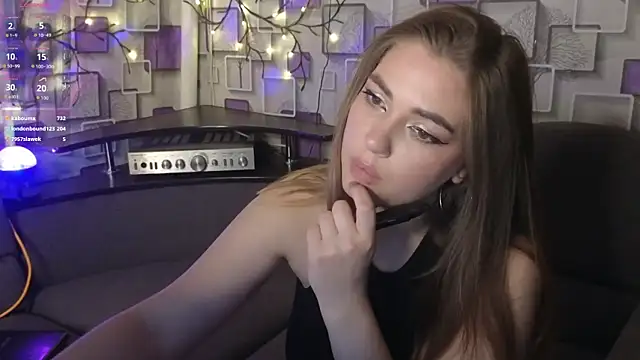 Snapshot of Grace_Fantasy chatting on September 26, 11:34 pm Grace Fantasy online show from September 26, 11:34 pm