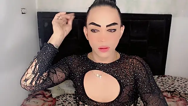Michell Queen online show from April 28, 6:17 am