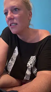 MoniqueLaFee online show from August 9, 3:45 am