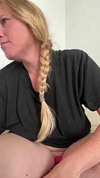 MoniqueLaFee online show from July 20, 12:07 pm